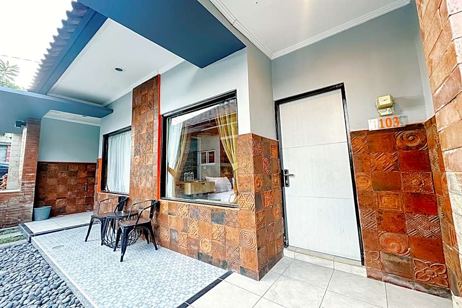 Lembayung Sari Homestay by ZUZU
