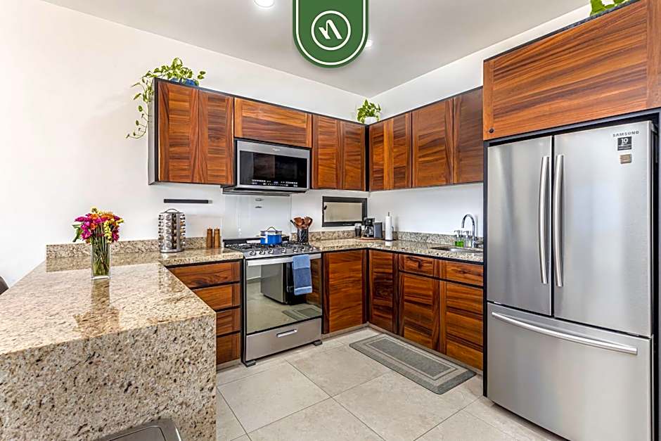 Amazing 2BR Condo with Rooftop pool - BBQ
