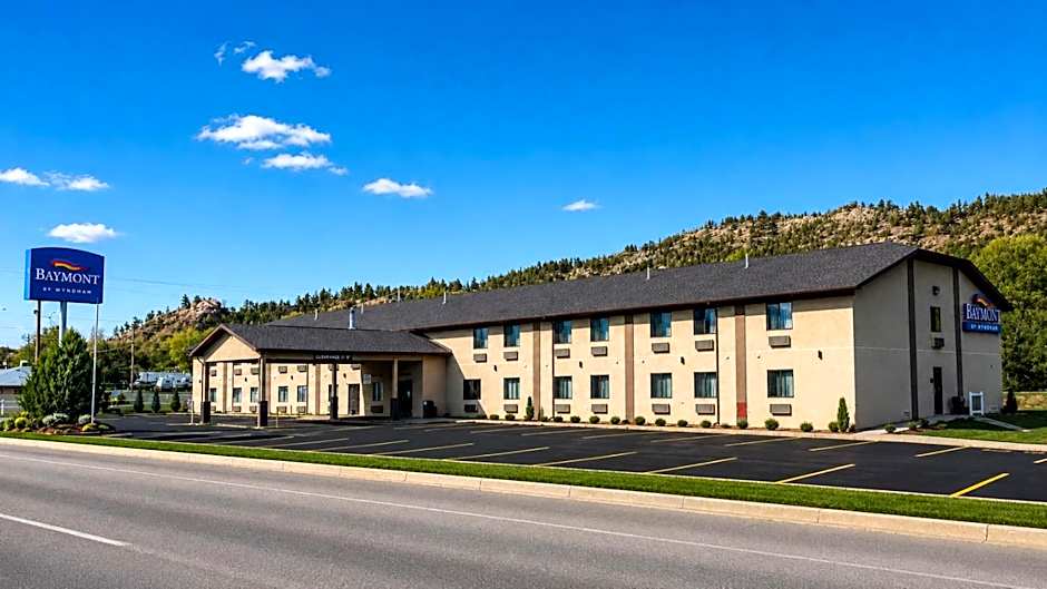 Baymont by Wyndham Hot Springs