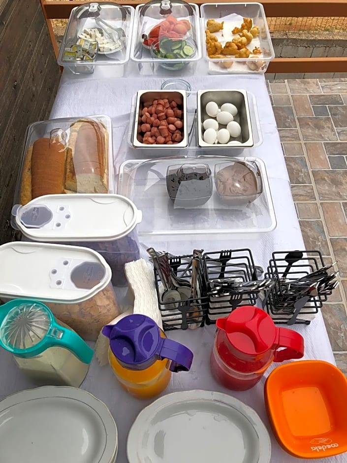 Privé Hotel And Apartments