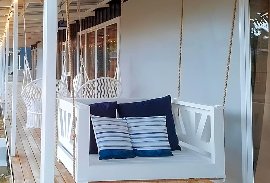 Angels Bed and Breakfast Sipalay City by RedDoorz