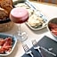 Le Petit Beaumarchais Hotel & Spa