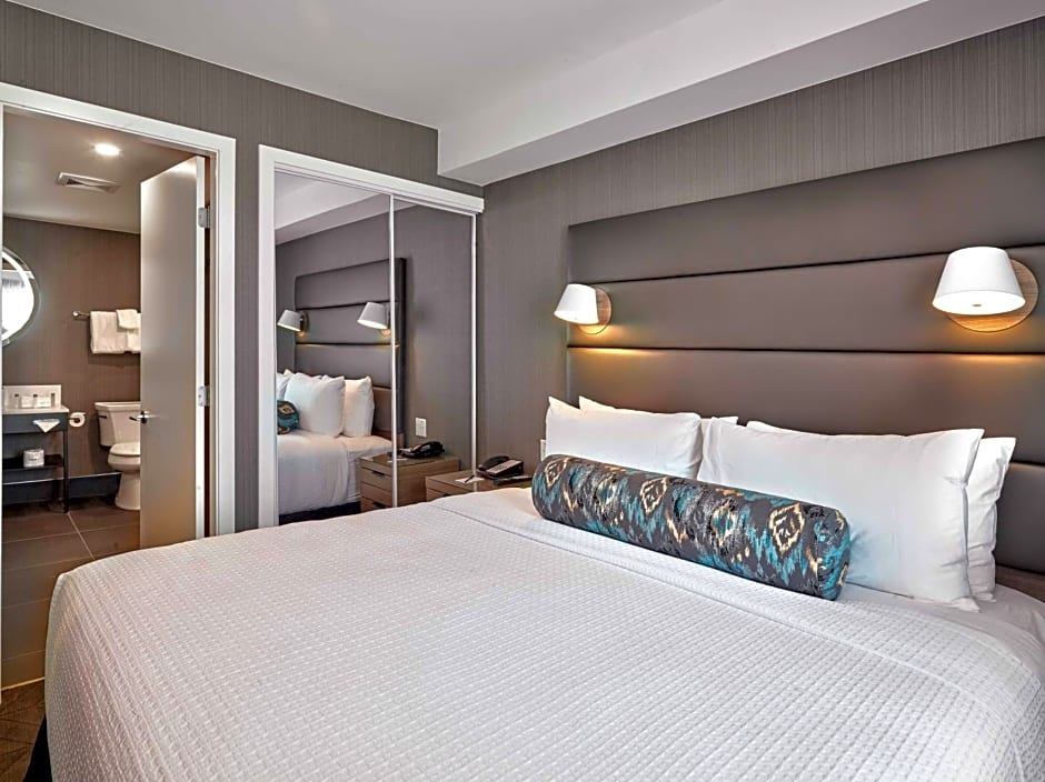 Sandman Signature Plano-Frisco Hotel