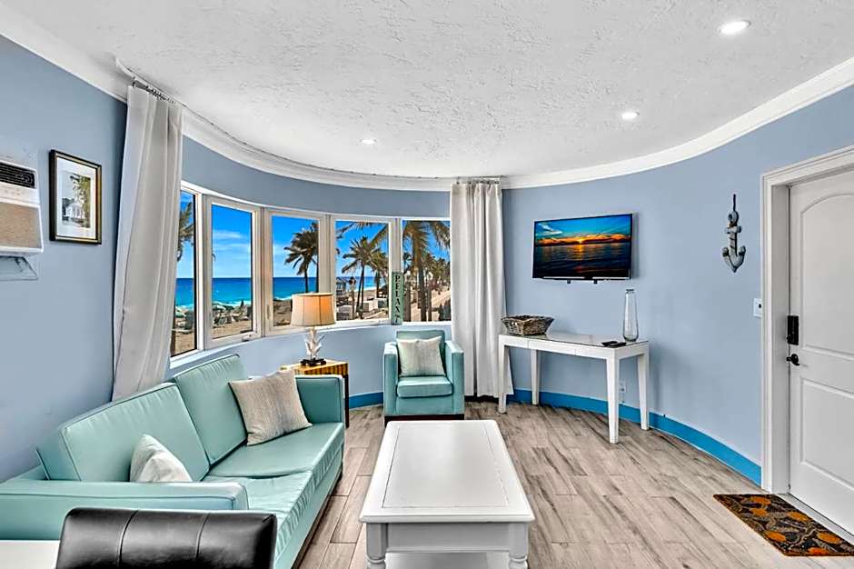 Walkabout 8 Tower Suite with Panoramic Ocean Views