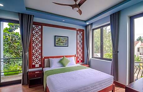 Deluxe Double Room with Balcony
