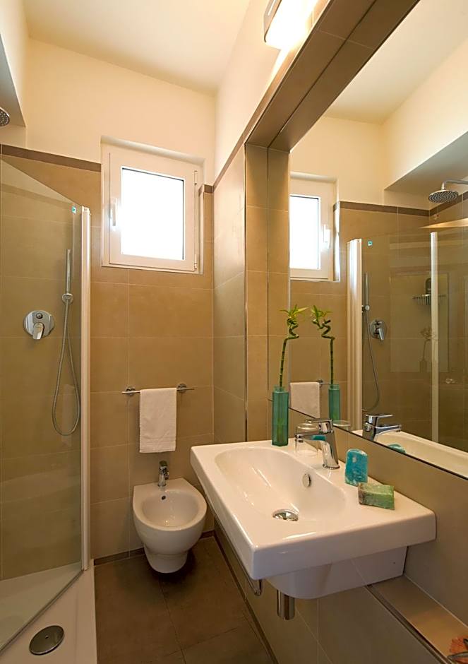 UNA HOTELS Imperial Beach Hotel