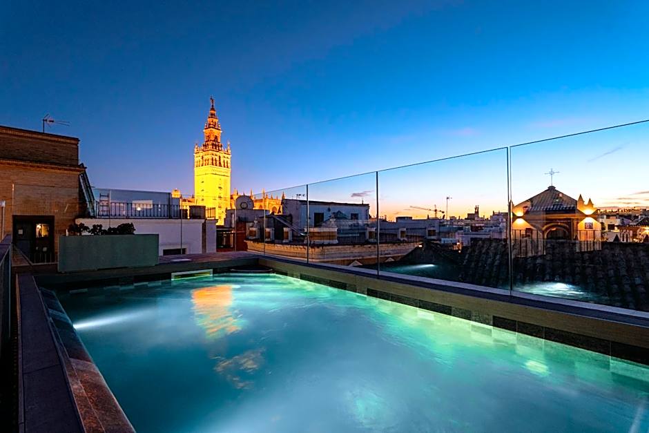 Casa Alhaja by Shiadu