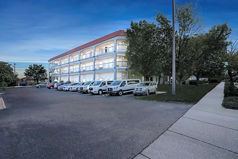 Quality Inn & Suites Sunport Airport Albuquerque