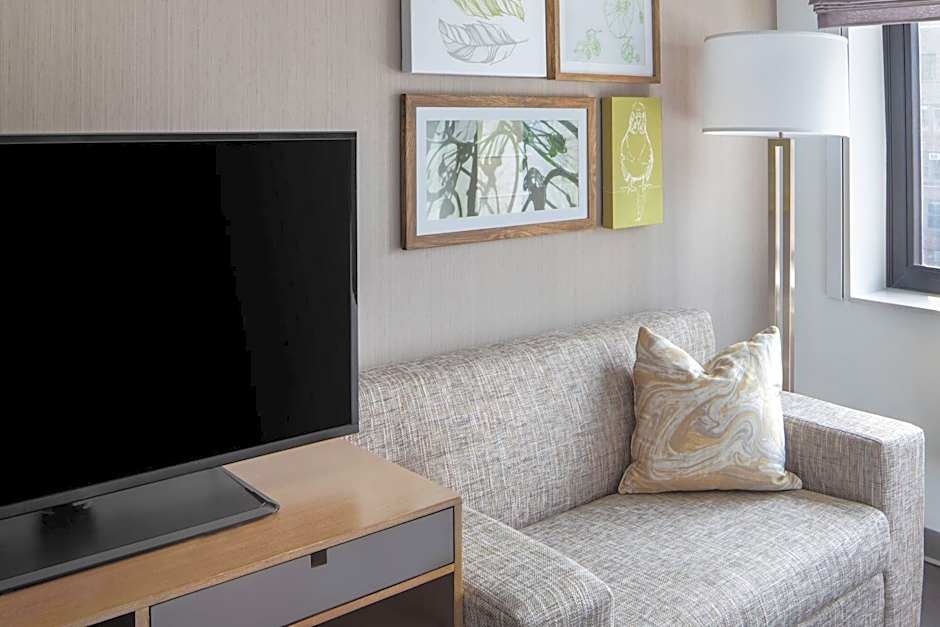 Element New York Times Square West