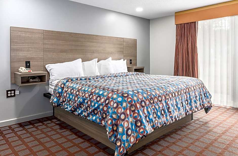 Blue Dolphin Inn