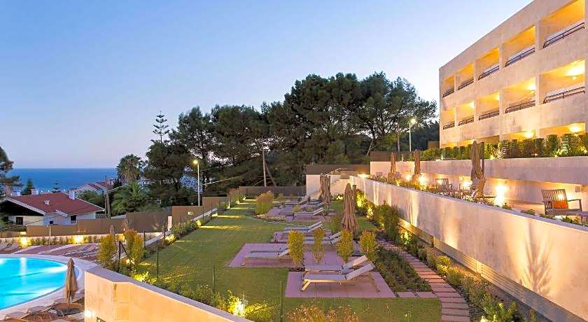 Four Points Sesimbra