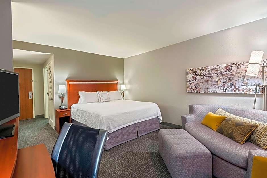 Courtyard by Marriott Fort Myers at I-75 and Gulf Coast Town Center