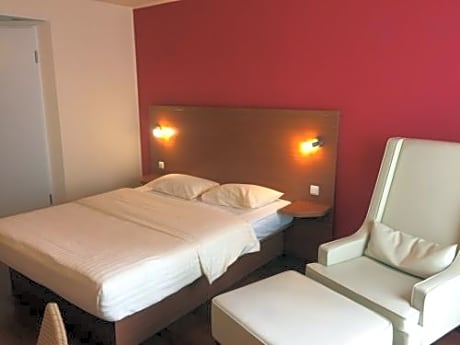 Business Single Room