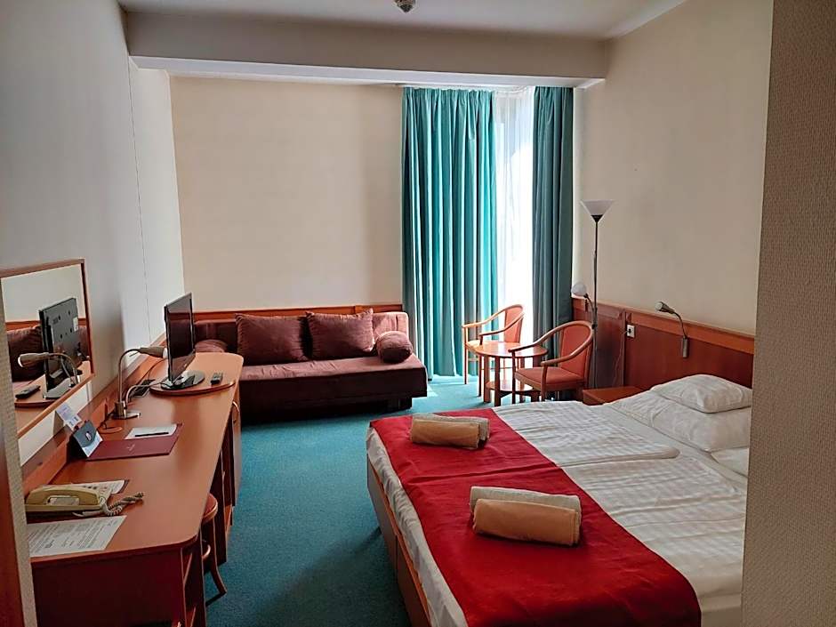 Hunguest Hotel Aqua Sol