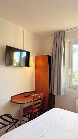 Standard Double Room - Port View