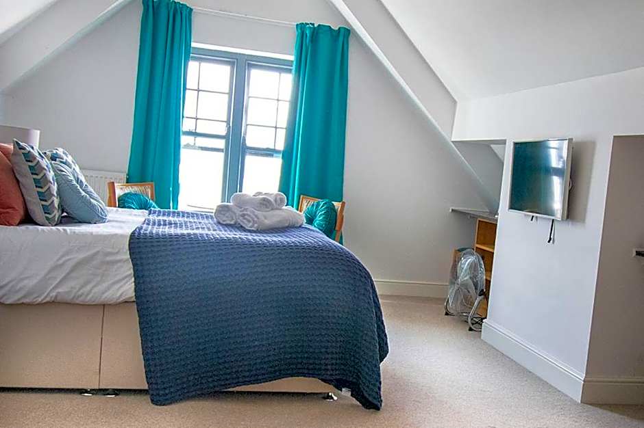 Beachcliff Rooms & Apartments