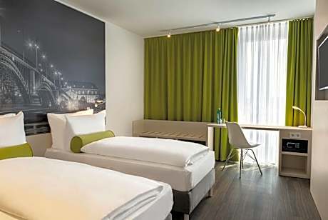 Double Room - Mobility Access/Non-Smoking