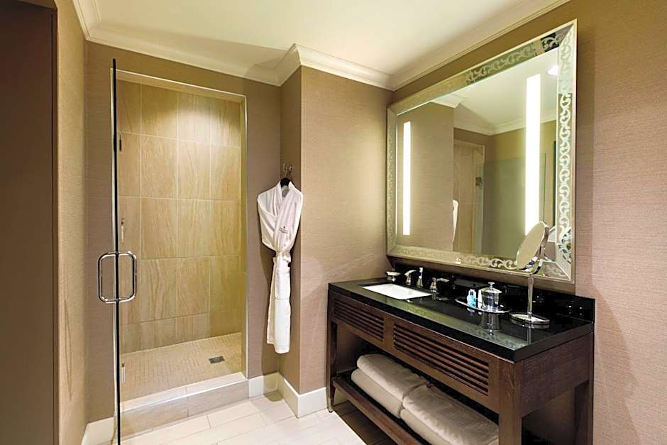 Ambassador Hotel Oklahoma City, Autograph Collection by Marriott