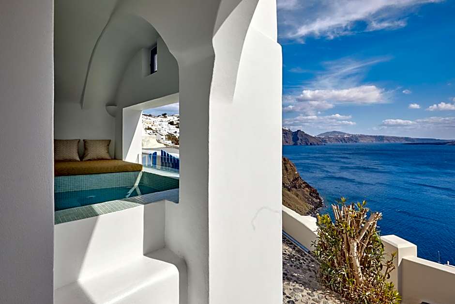 Allure Breeze Suites