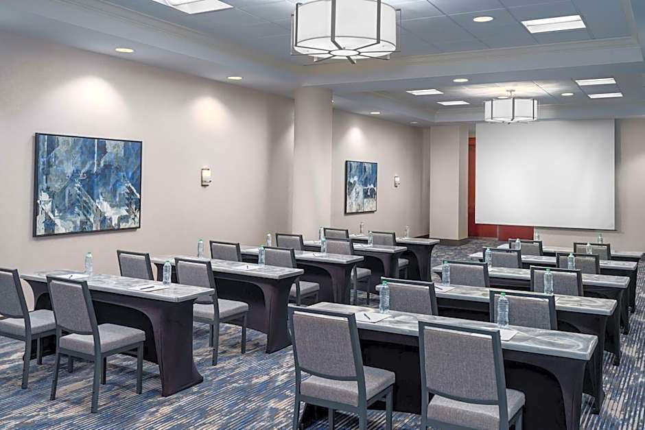 DoubleTree by Hilton Charlotte City Center