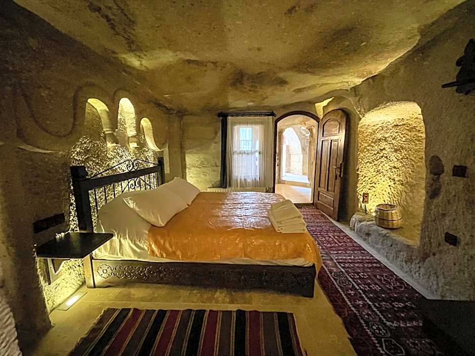Takunya Cave Hotel