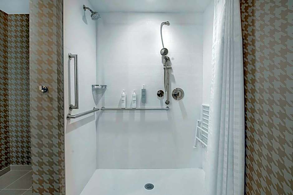 Home2 Suites By Hilton Fayetteville North