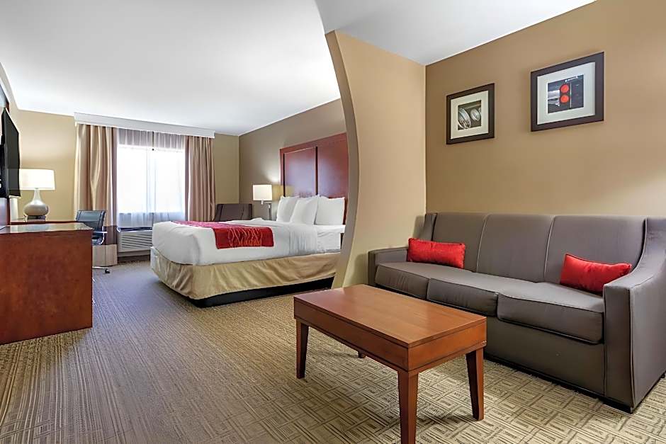 Comfort Inn & Suites Leeds I-20