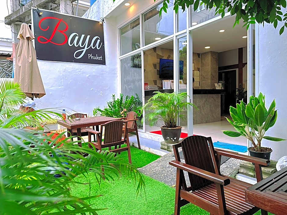 Hotel Baya Phuket - Rooftop Pool, Next to Food Market & Steps to Beach
