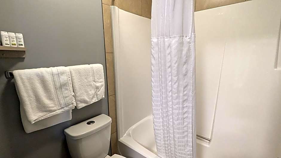 Ramada by Wyndham Medicine Hat