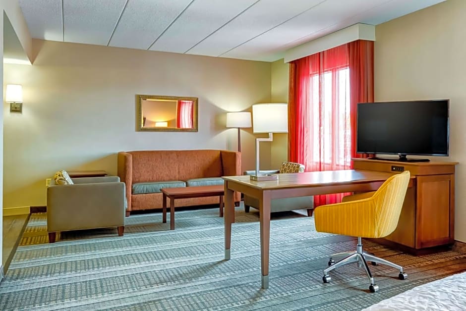 Hampton Inn Boston-Norwood