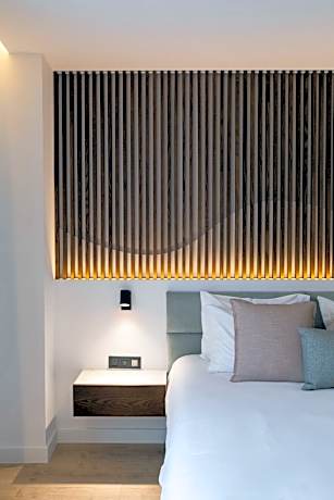 Superior City View Room