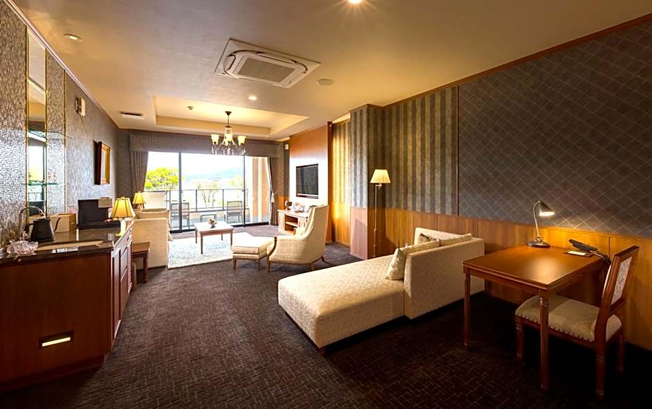 Katakura Silk Hotel
