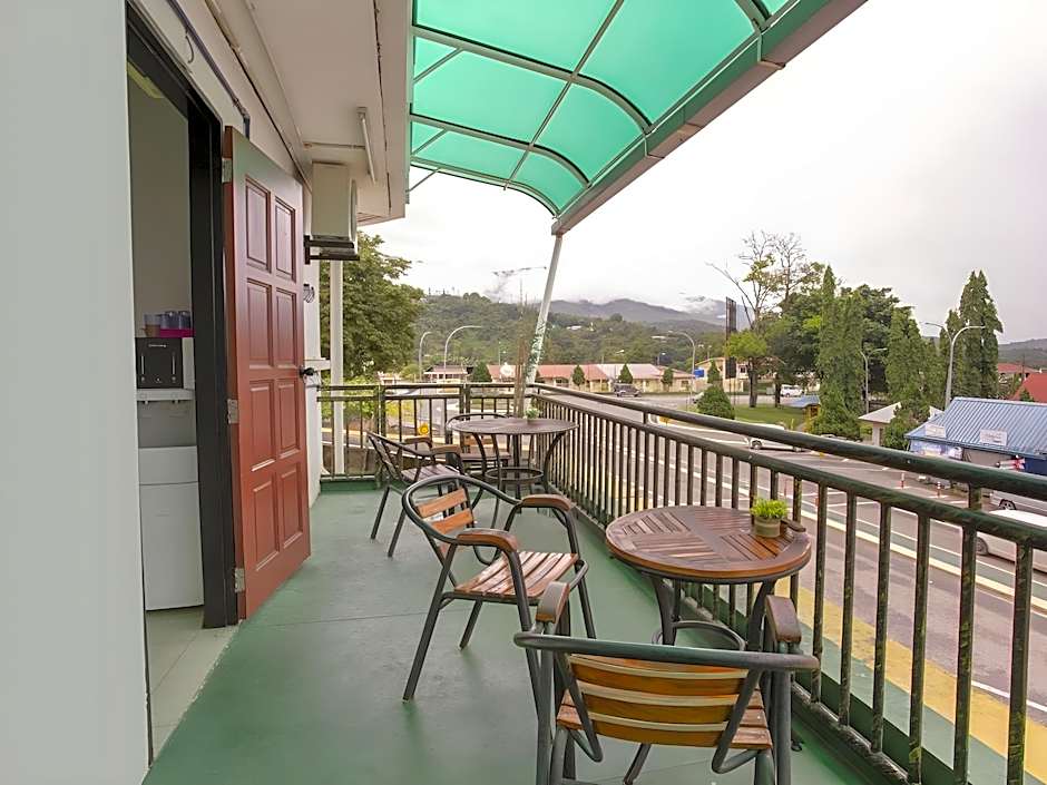 OYO 89782 Ranau City Inn
