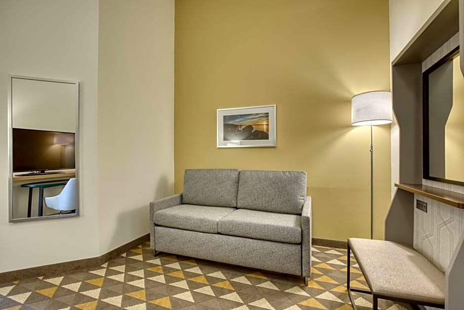 Holiday Inn Hotel & Suites Madison West - Middleton By IHG