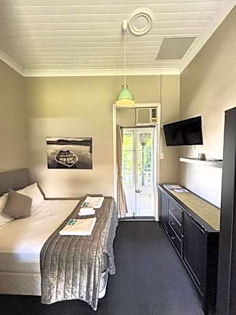 Grand Hotel Mount Morgan
