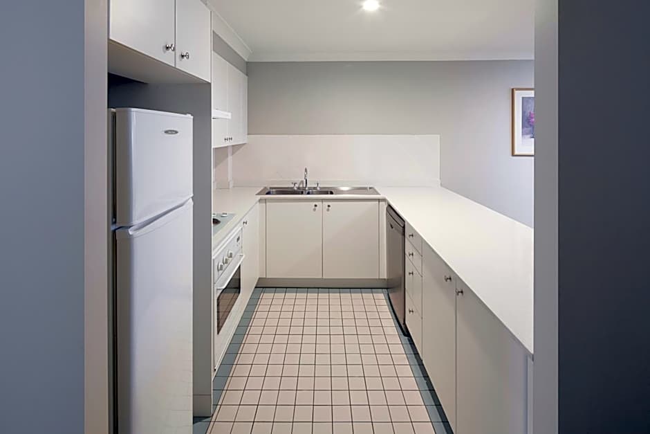 Pinnacle Apartments