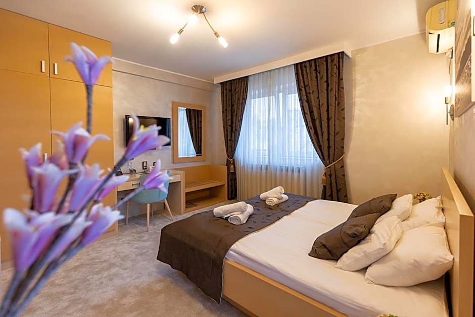 Euro Garni Hotel