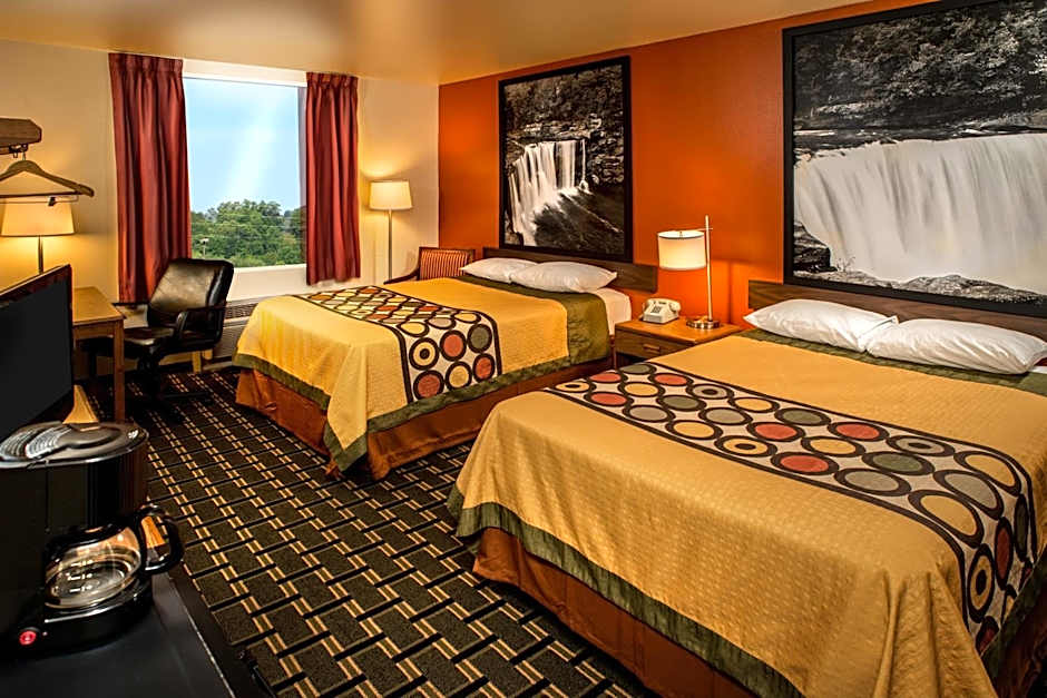 Super 8 by Wyndham Prestonsburg