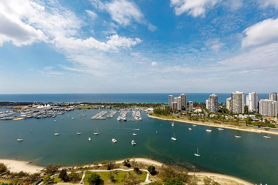 Meriton Suites Southport