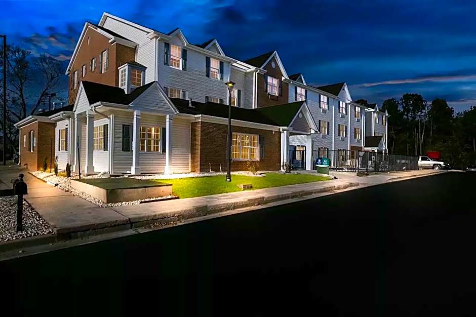 Quality Inn & Suites Columbia Harbison