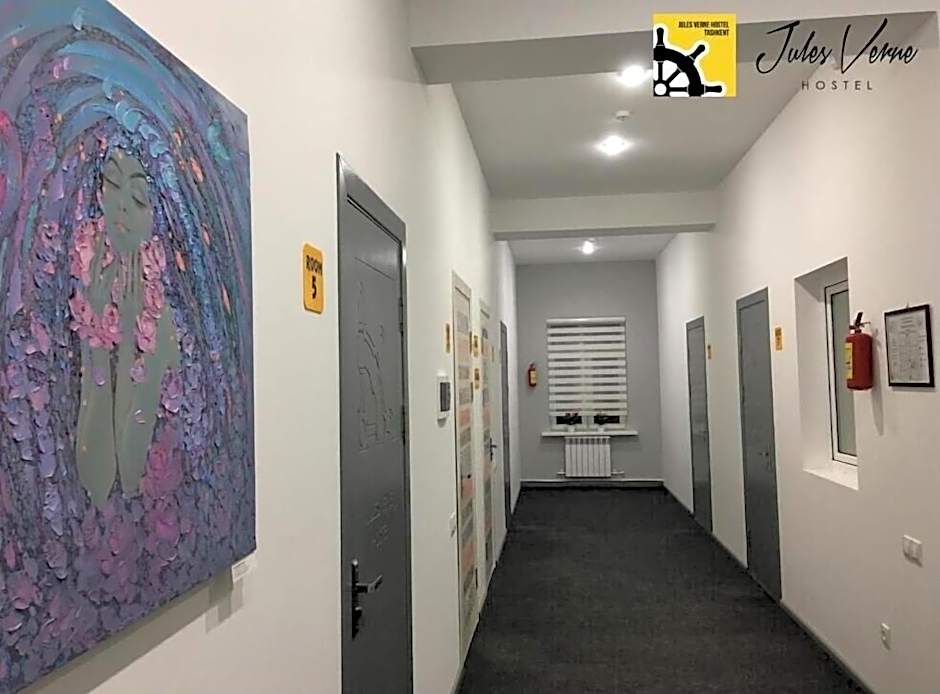 Jules Verne Hostel Tashkent