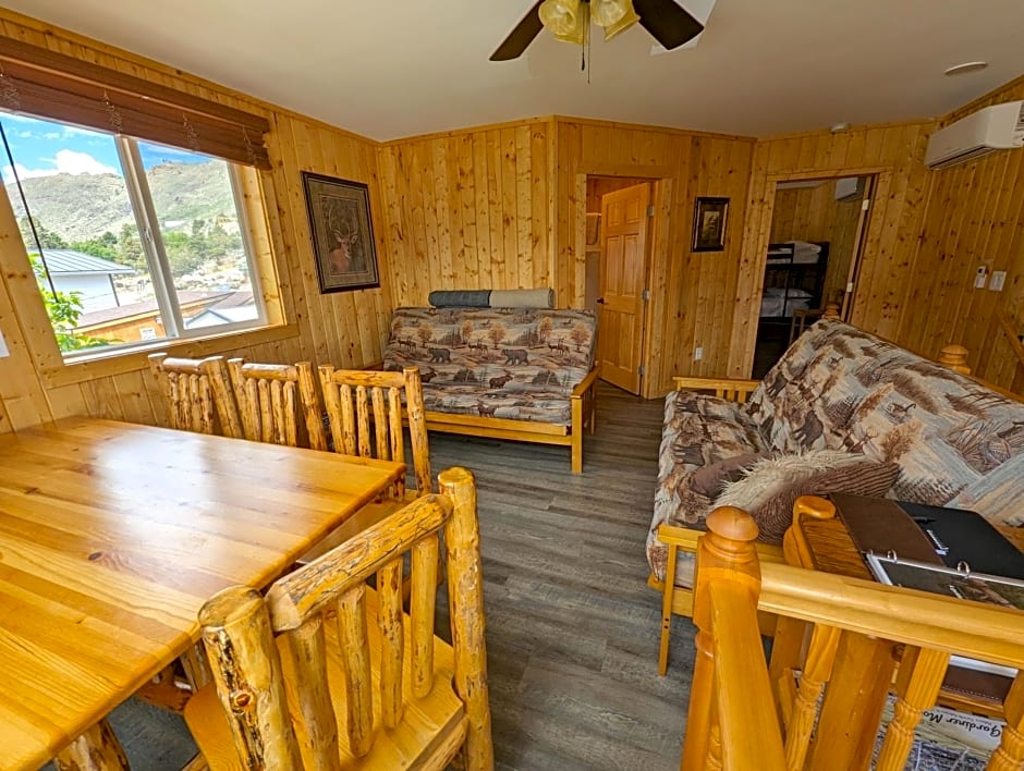 Yellowstone's Treasure Cabins