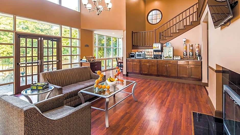 Best Western Plus The Inn & Suites At The Falls