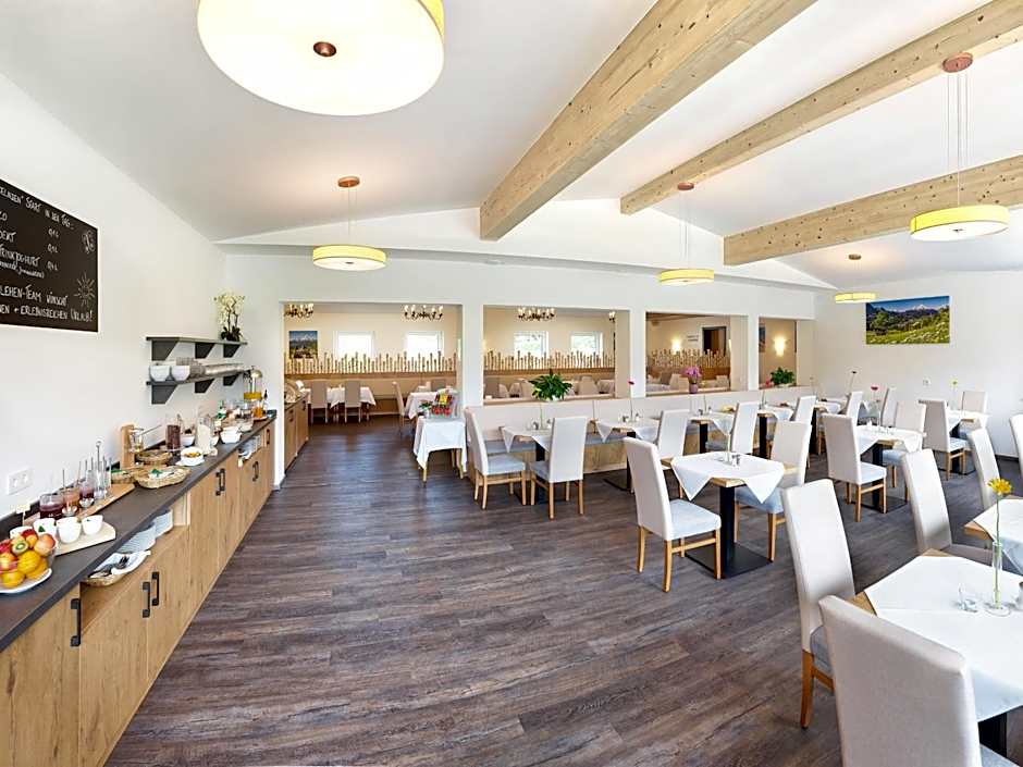 Hotel Hanauerlehen - ruhige & zentrale Top-Lage - mit Schwimmbad, Sauna, Parkplätze & Café - bayerischer Familienbetrieb