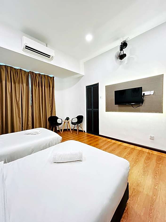 Lestari Inn Boutique Residence - Private Parking