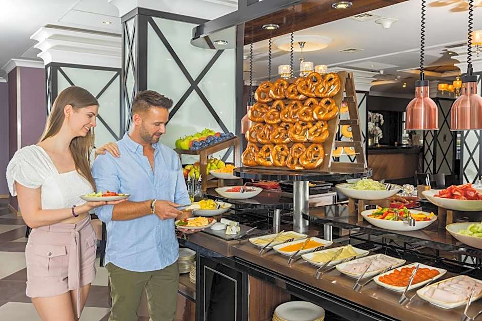 Carlton Hotel Buda Castle