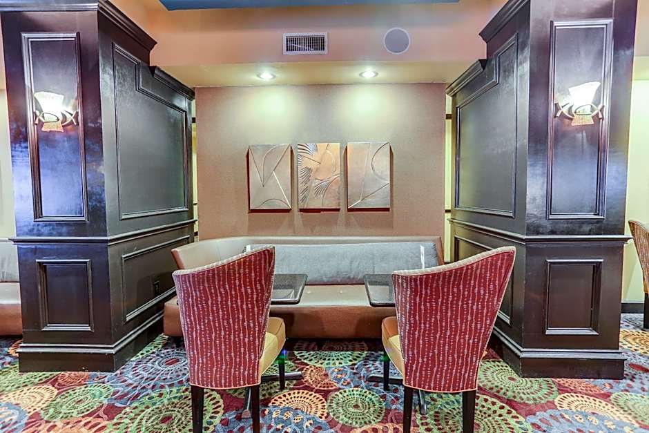 Holiday Inn Express Hotel & Suites Huntsville By IHG