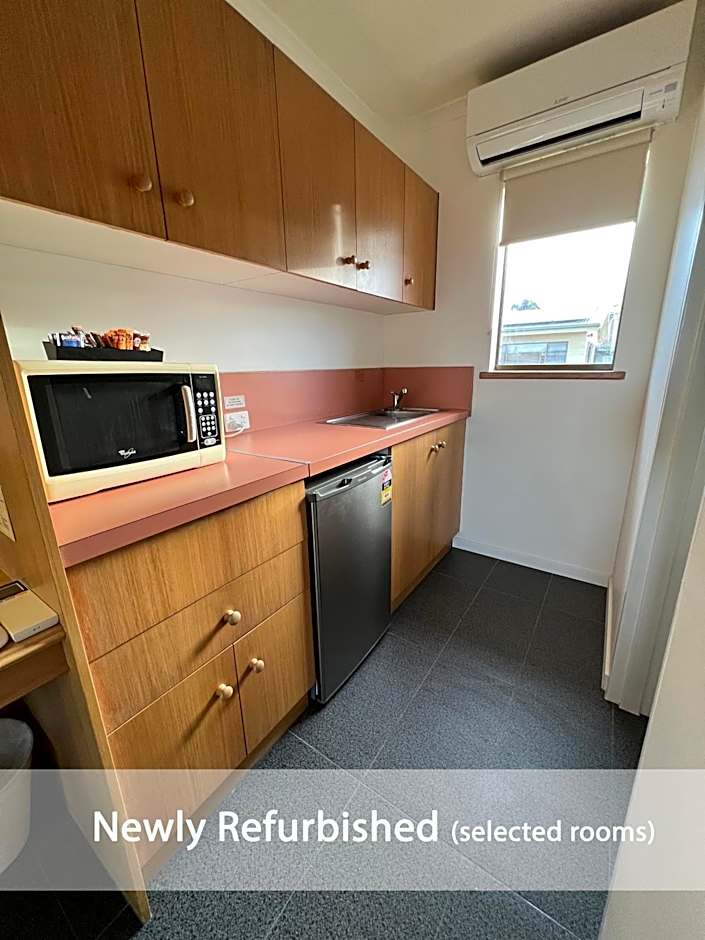 Summerhill Motor Inn - Adults Only