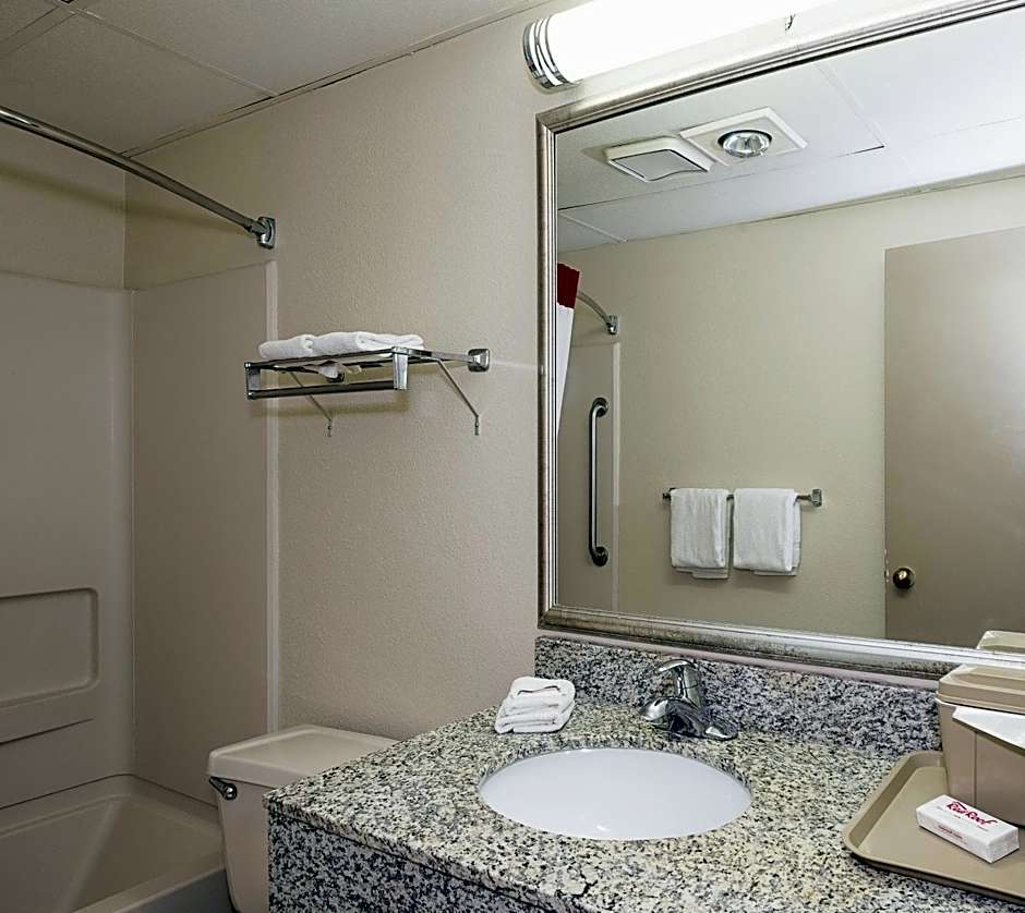 Red Roof Inn Hartford - Vernon