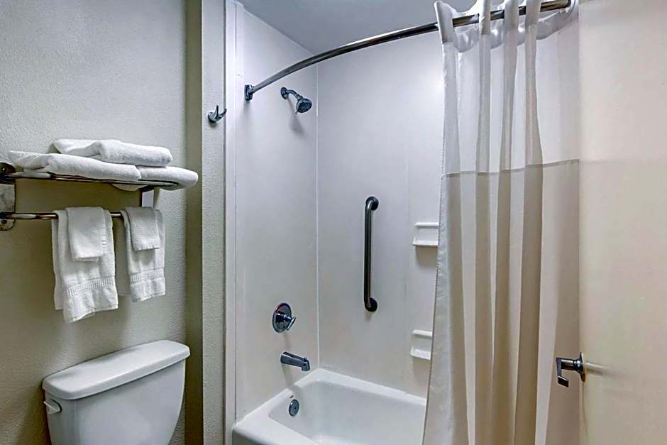 Quality Inn Walterboro I-95